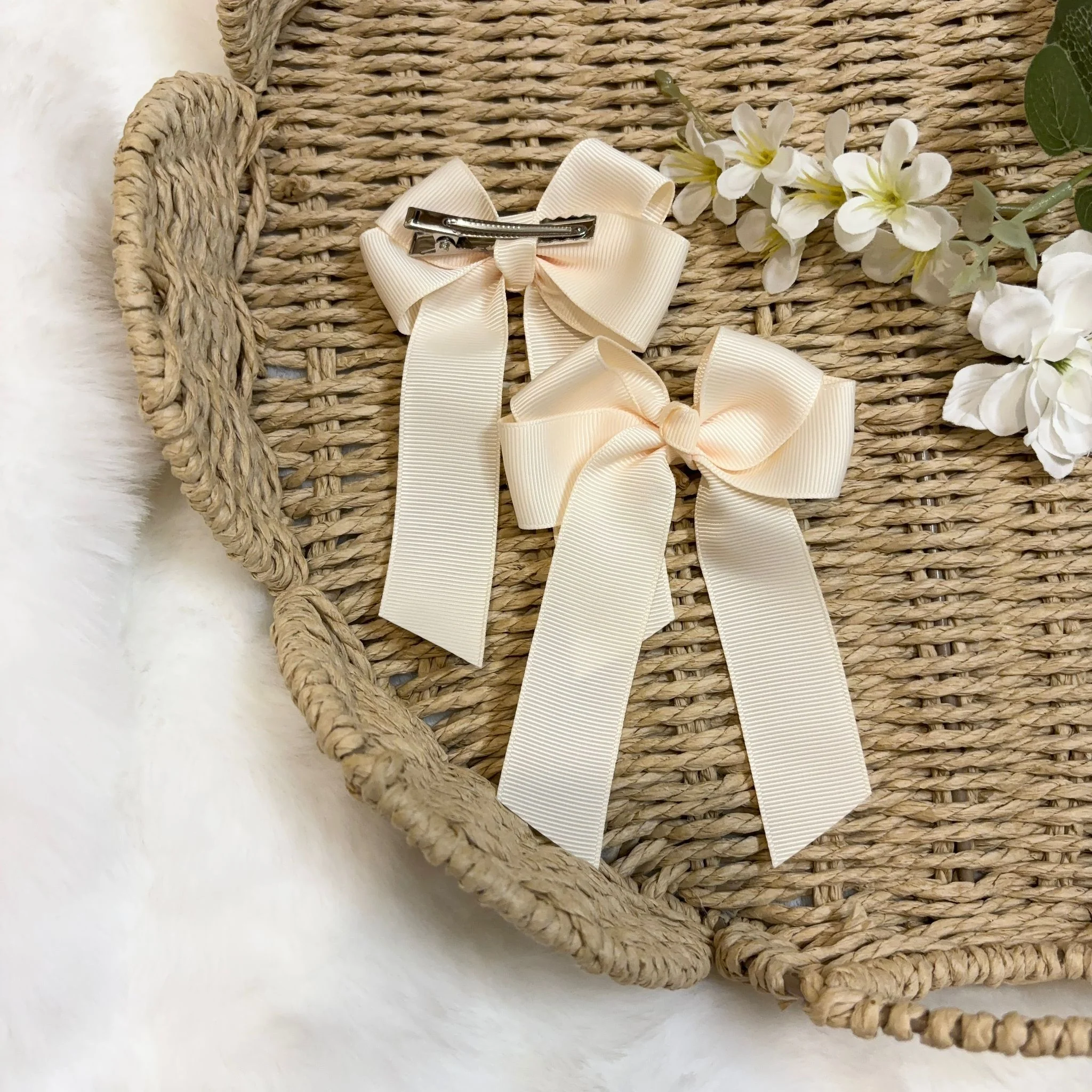 4’’ HAIR BOW - BEIGE - Image 2