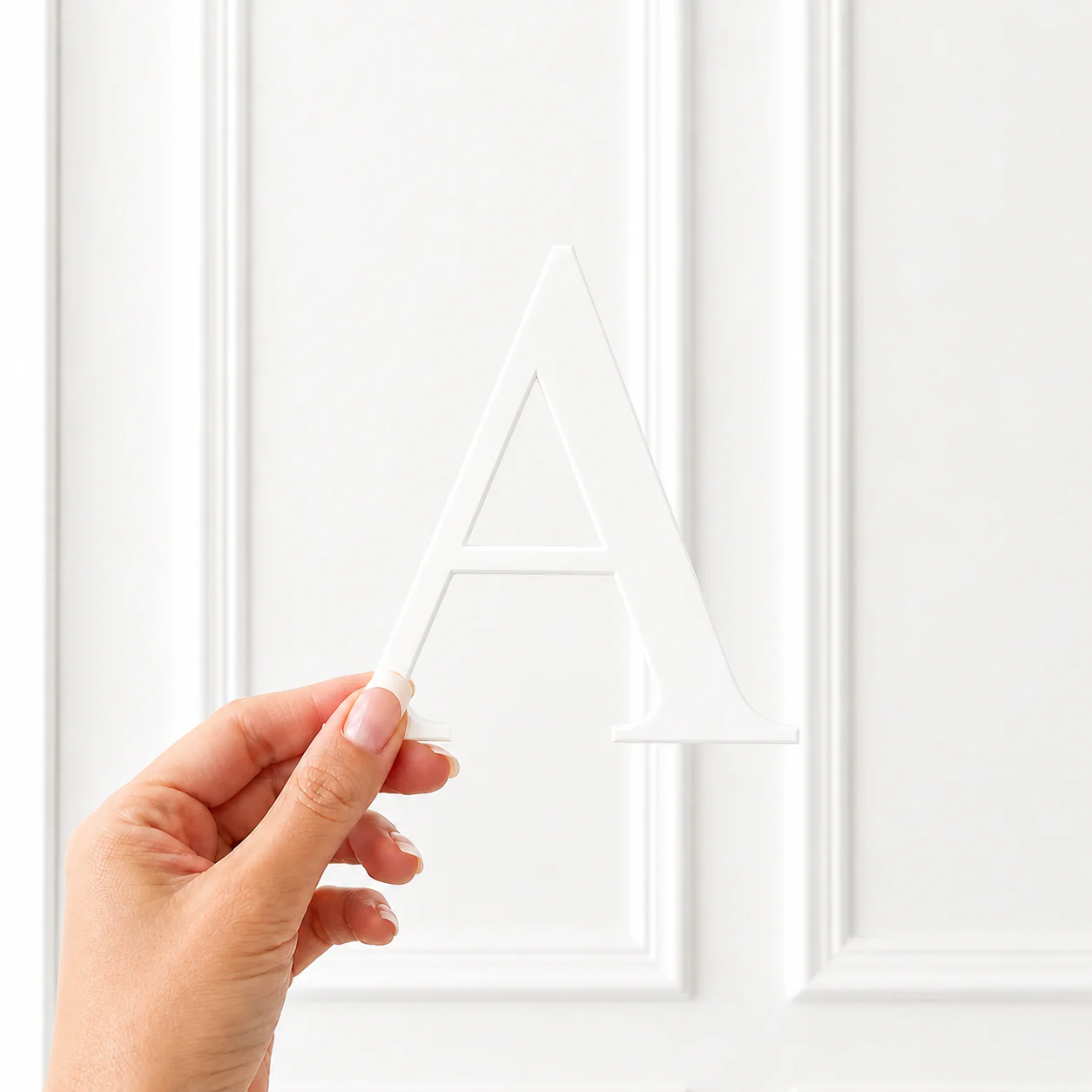 ACRYLIC LETTER - TIMES NEW ROMAN - WHITE